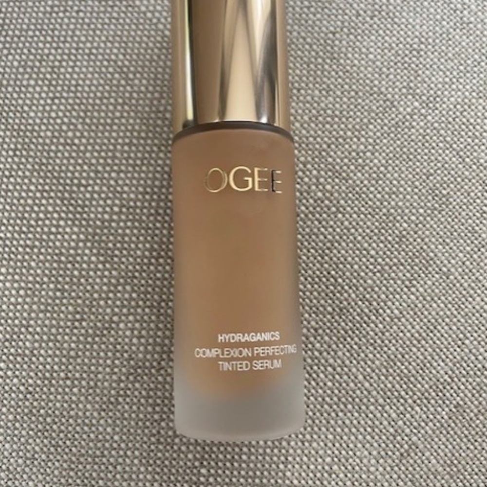 OGEE - Complexion Perfecting Tinted Serum - Color 2.00N - Hazel - NEVER USED